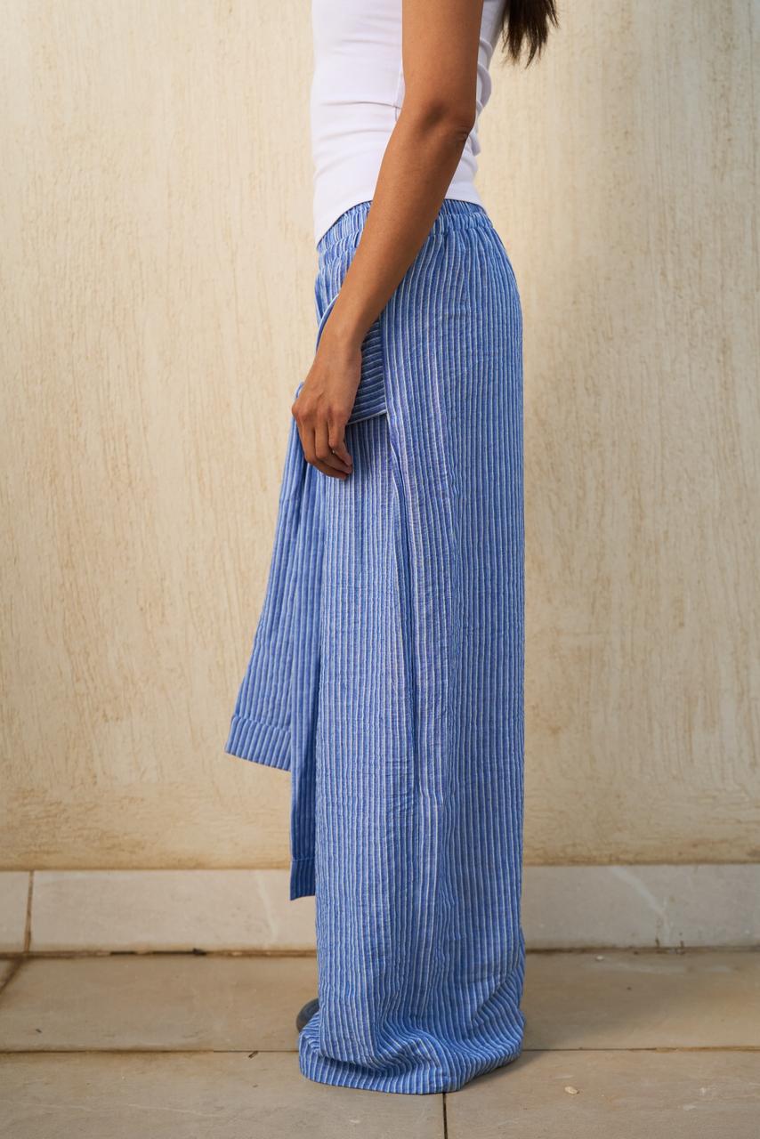 Knot pants in blue