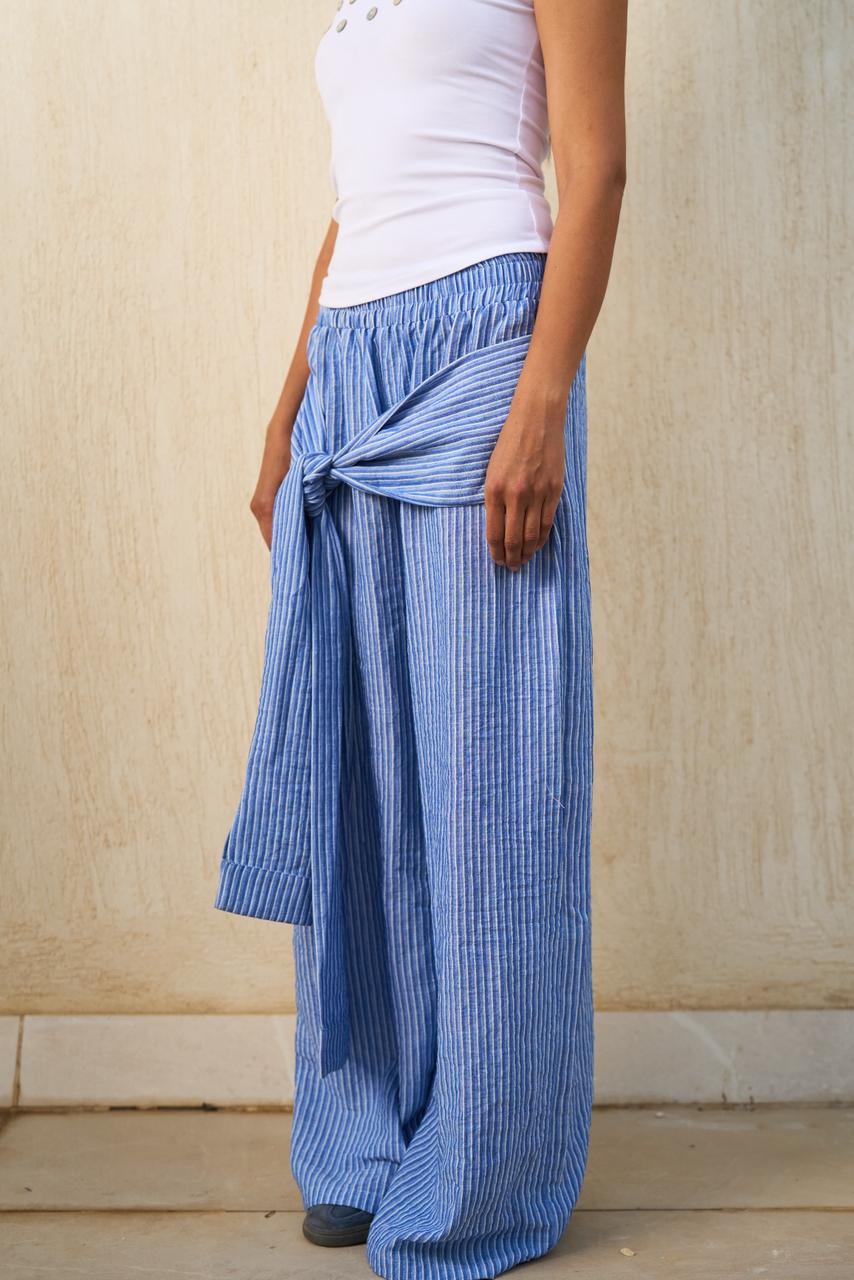 Knot pants in blue