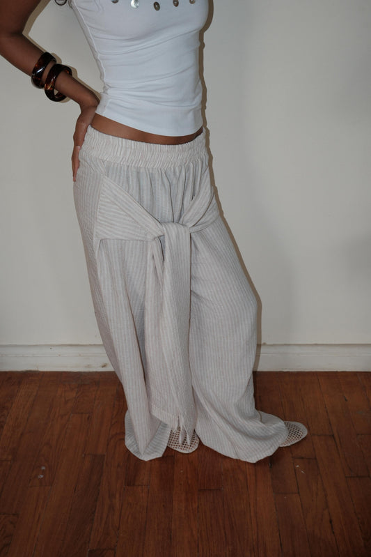 Knot pants in beige
